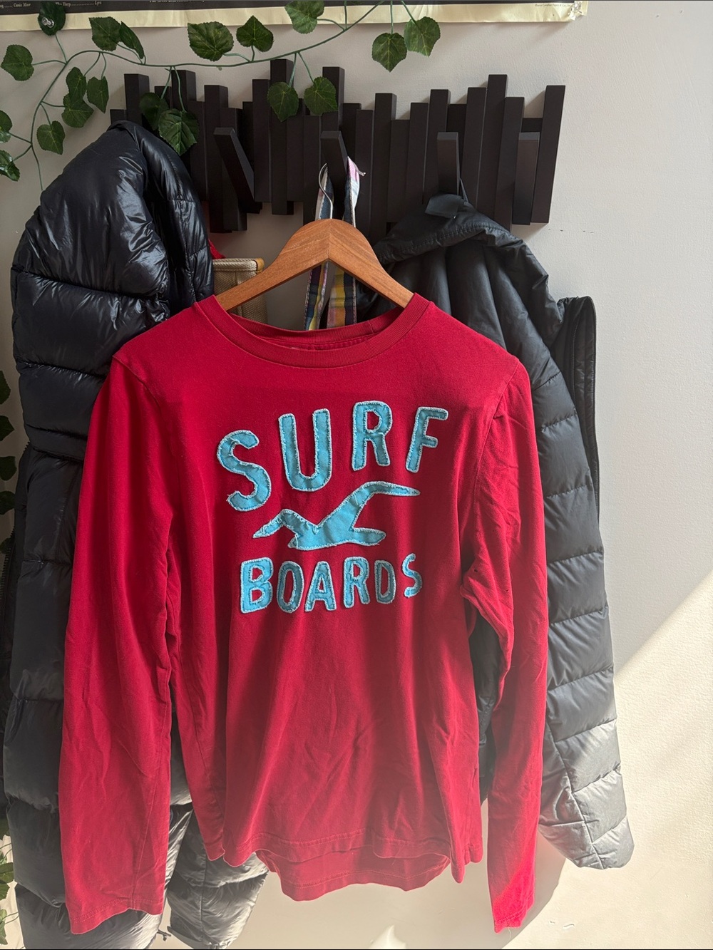Y2K Hollister Red 'Surf Boards' Long-Sleeve Shirt